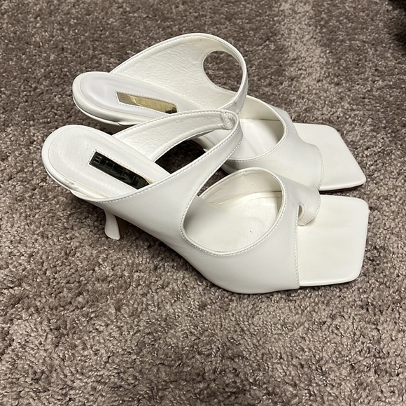 Billini Square Toe White Mules - Picture 2 of 2